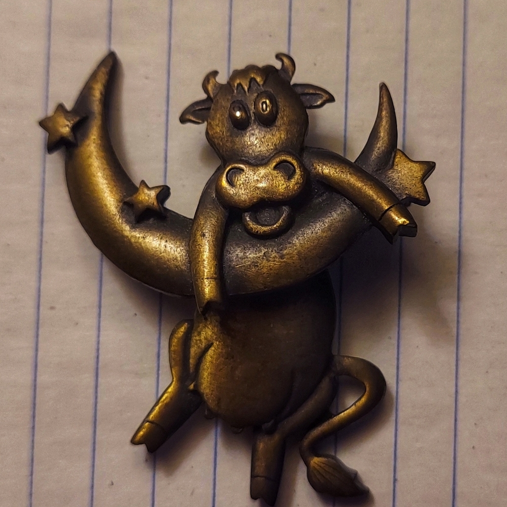 Vintage JJ Cow Jumped Over The Moon (Almost) Pin in Bronze Tones